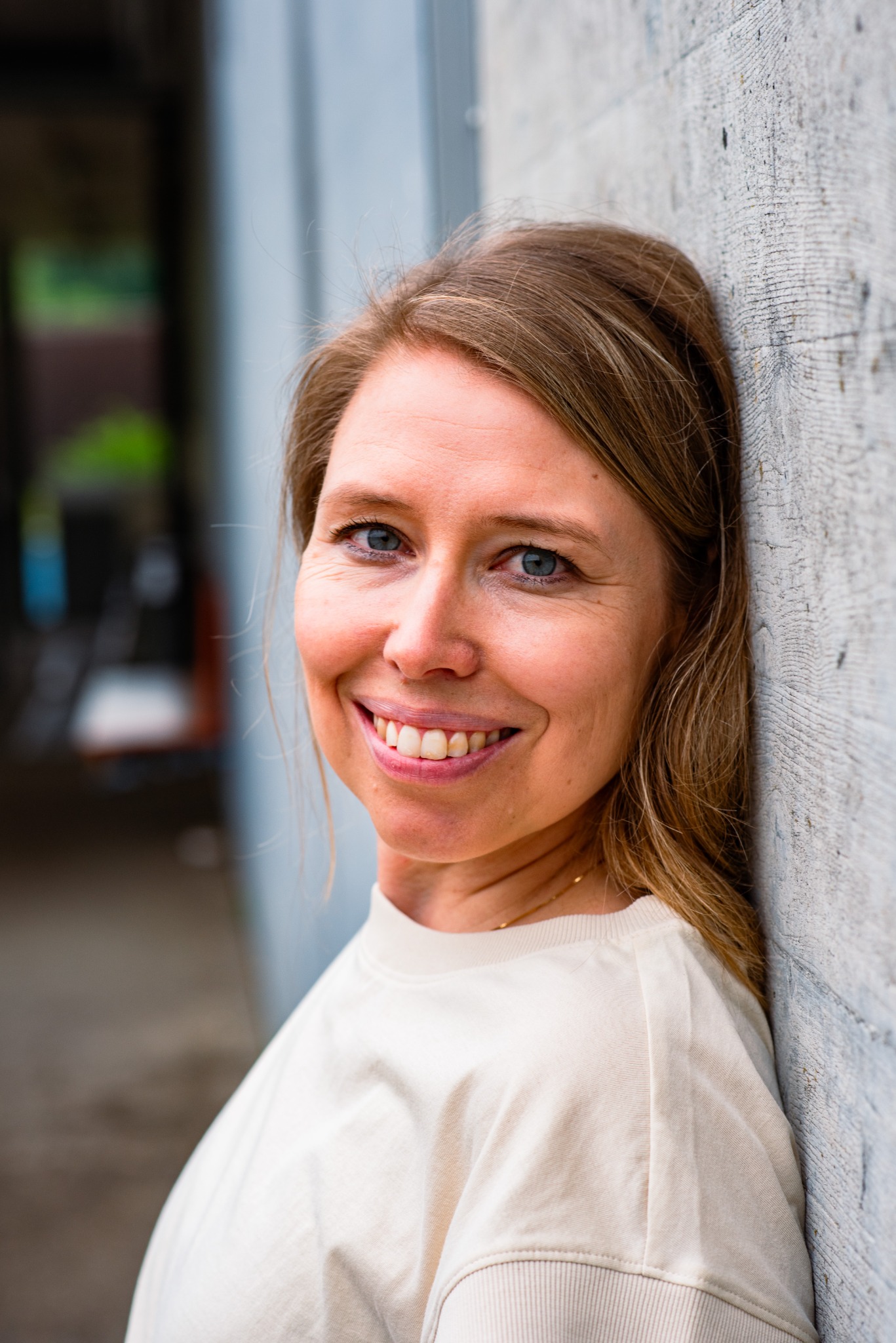 Sabine Kiesling – Portrait (stehend)